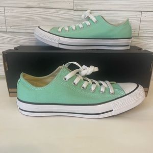 ✨Converse✨ Sea-foam Green Sneakers